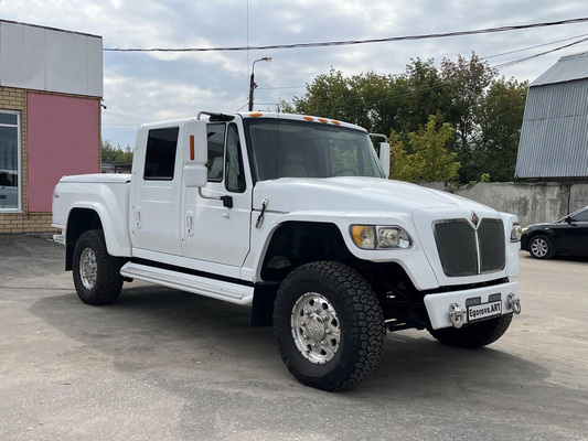 International MXT 4×4